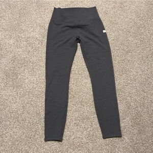 Vuori Bayview Waffle Knit Thermal High Rise Legging Gray size Medium